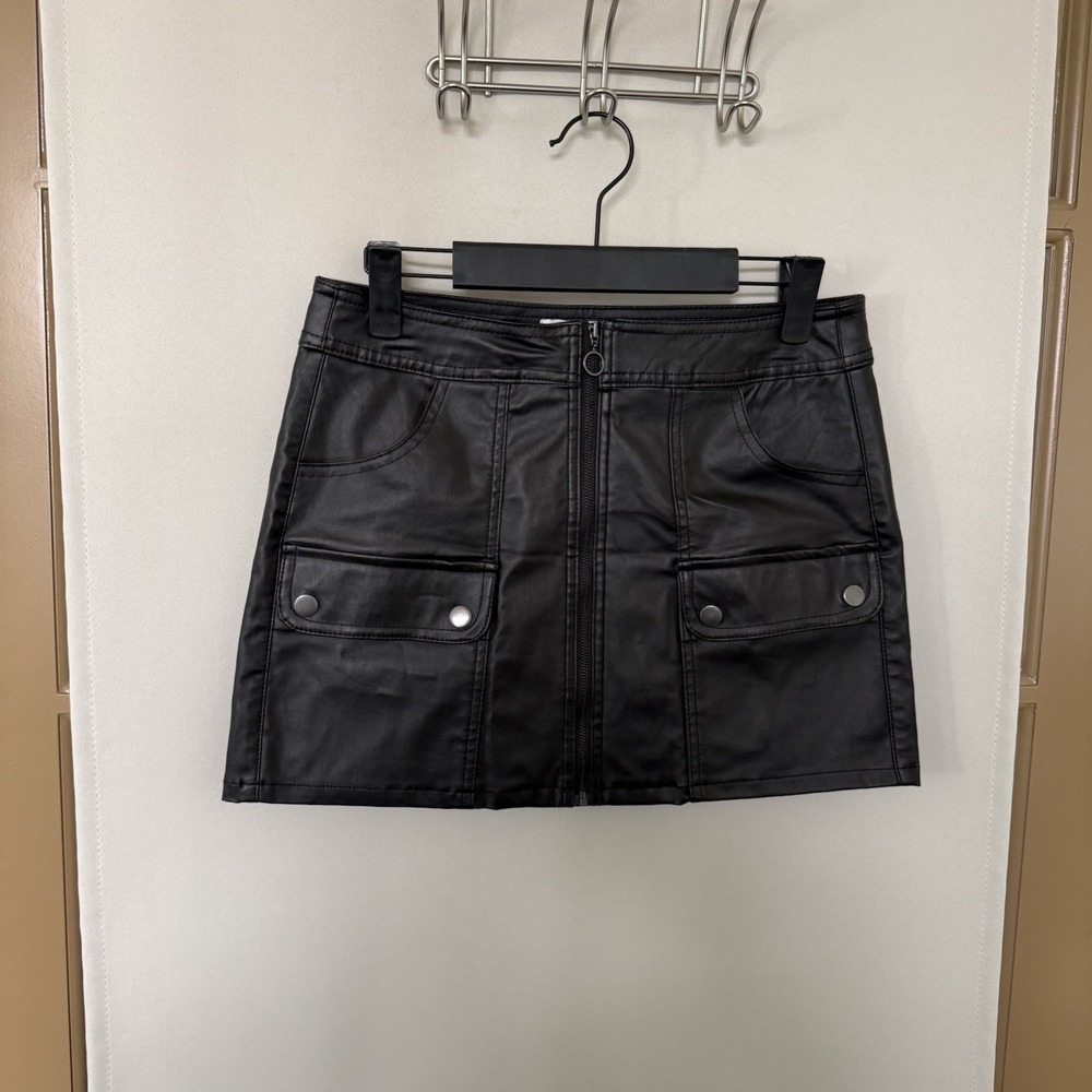 No Boundaries Womens Juniors XS Black Faux Leather Mini Skirt Zipper Pockets